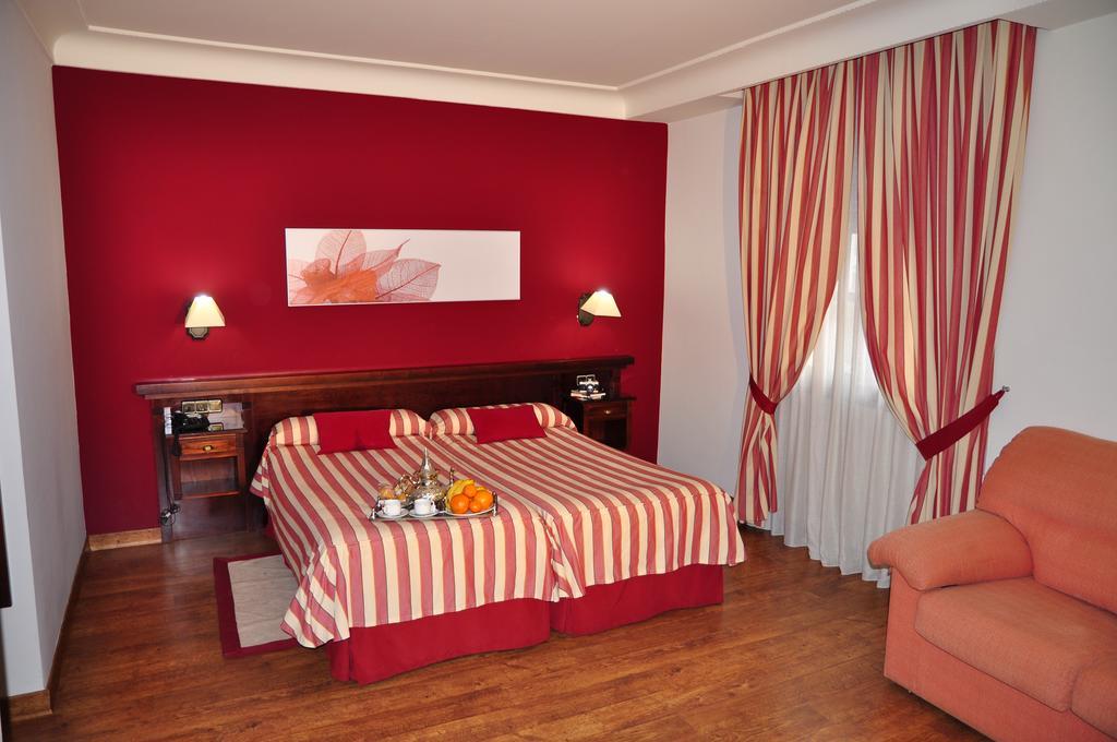 Hotel Los Cerezos Monachil Room photo
