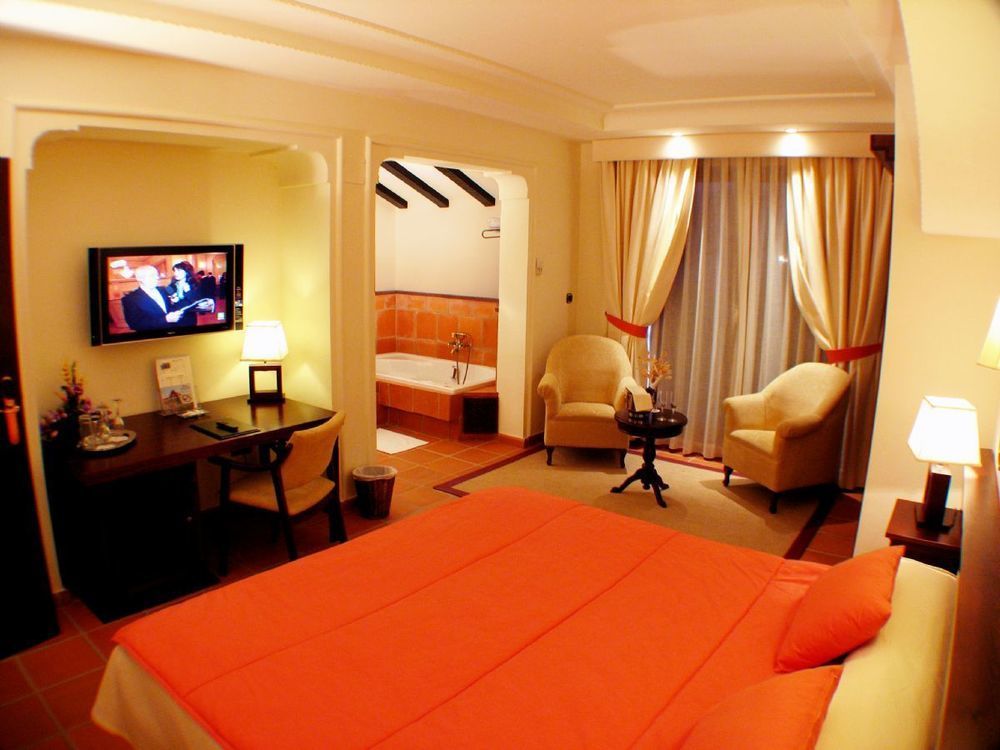 Hotel Los Cerezos Monachil Room photo